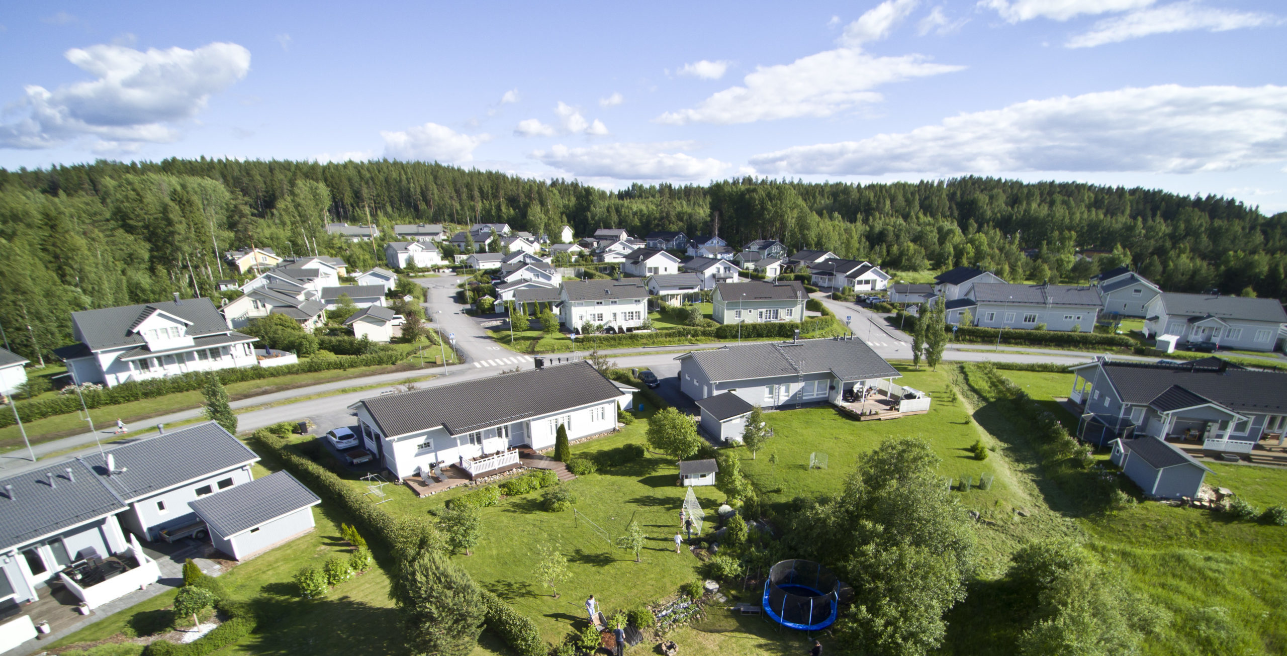 Valokuitunen tuo pätkimätöntä valokuitua pientaloalueille.